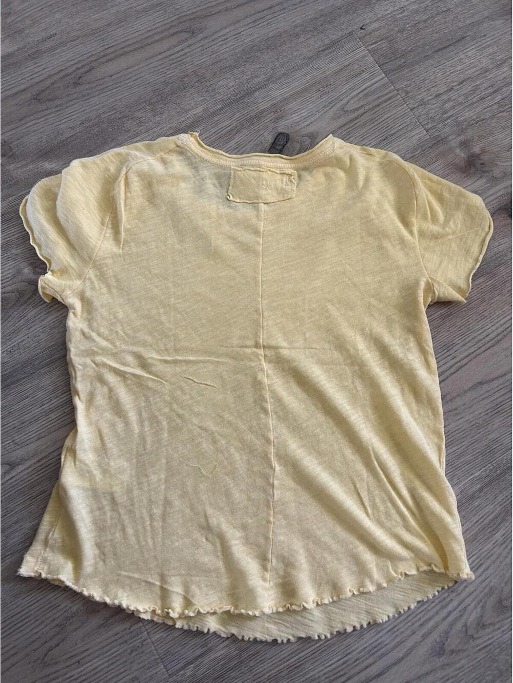 Free People We The Free Be My Baby Tee in Yellow Butter Size XLarge NWOT - Picture 2 of 6